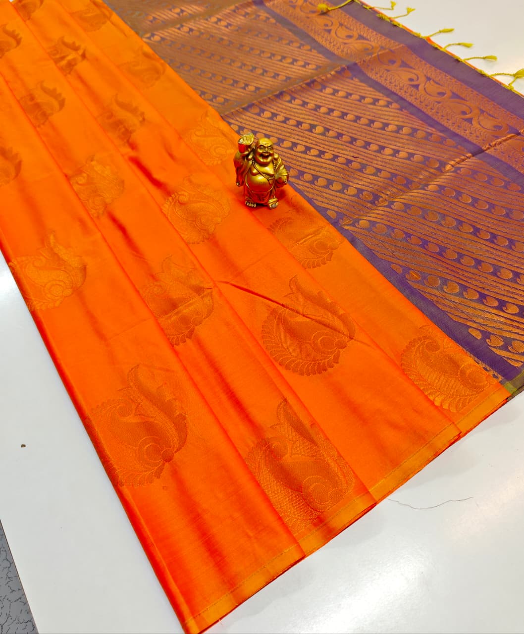 Orange & Violet Kanjivaram Cotton 𝗟𝗜𝗚𝗛𝗧 𝗪𝗘𝗜𝗚𝗛𝗧 𝗦𝗜𝗟𝗞  𝗦𝗔𝗥𝗘𝗘